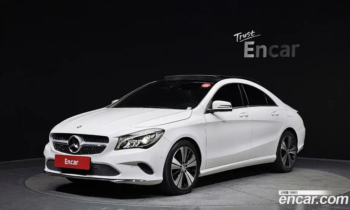 Mercedes-Benz CLA-Class 2017 2.0 Автомат в Москве № 311470, фото 17