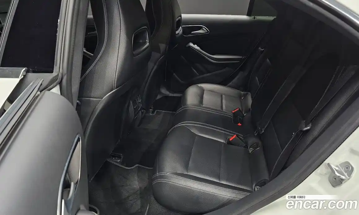 Mercedes-Benz CLA-Class 2017 2.0 Автомат в Москве № 311470, фото 20