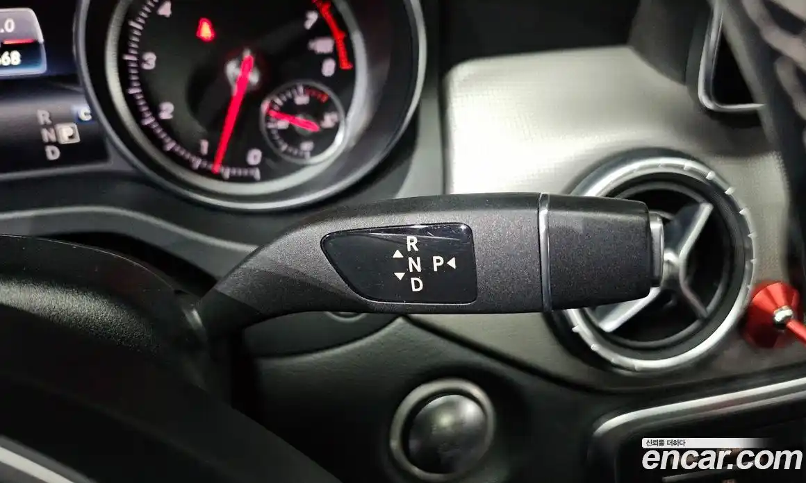 Mercedes-Benz CLA-Class 2017 2.0 Автомат в Москве № 311470, фото 10