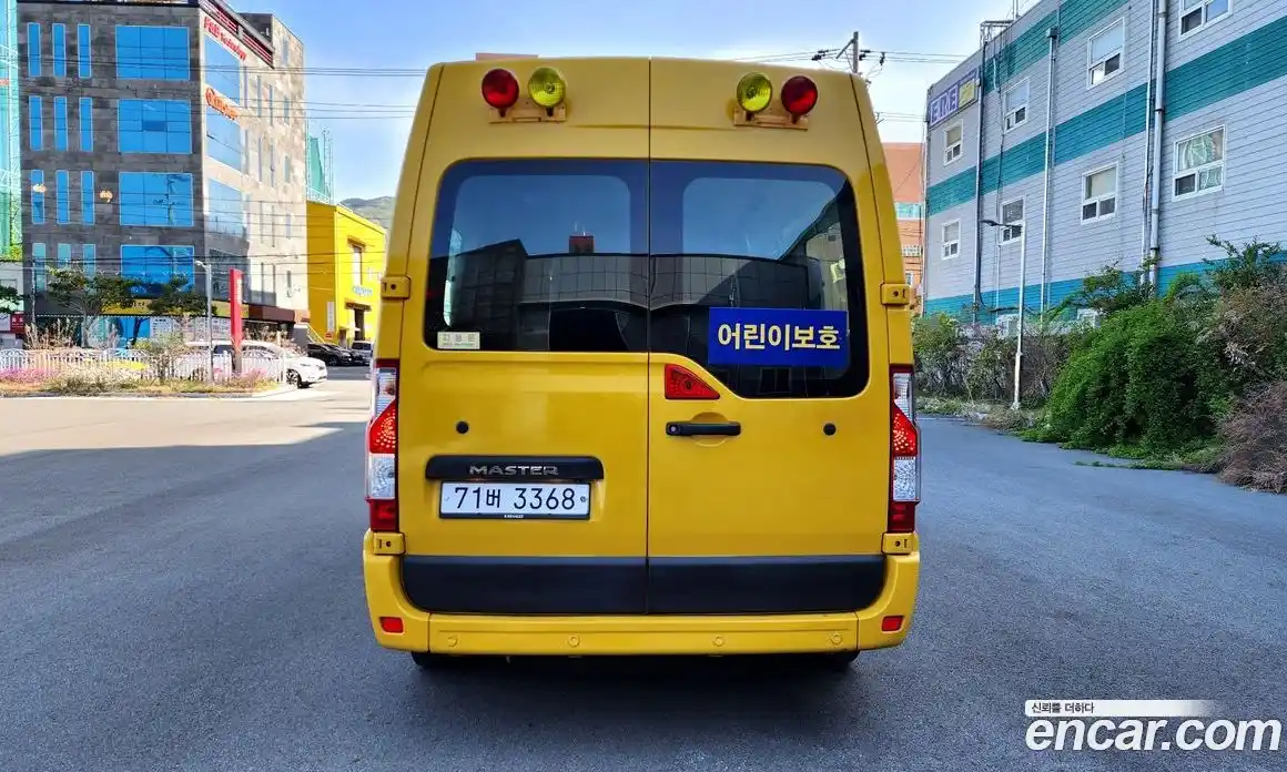 Renault Master 2019 2.3 Механическая в Москве № 329352, фото 15