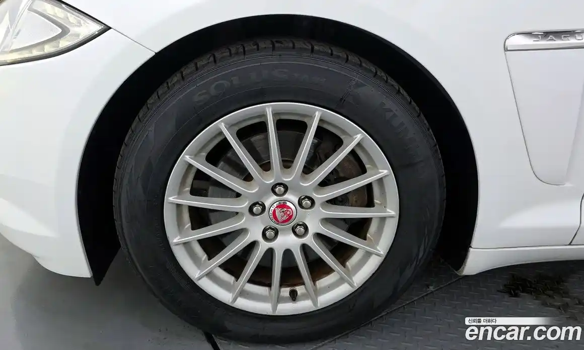 Jaguar XF 2014 2.0 Автомат в Москве № 335806, фото 3