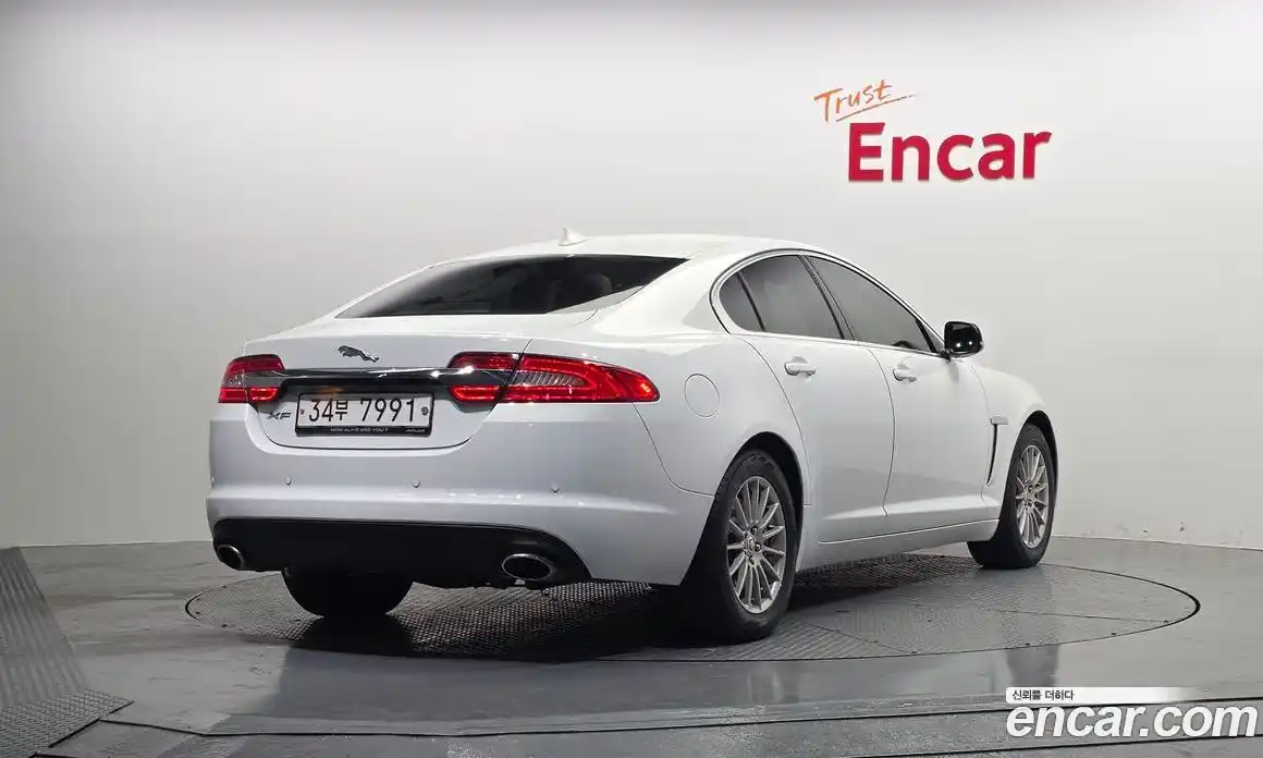 Jaguar XF 2014 2.0 Автомат в Москве № 335806, фото 5