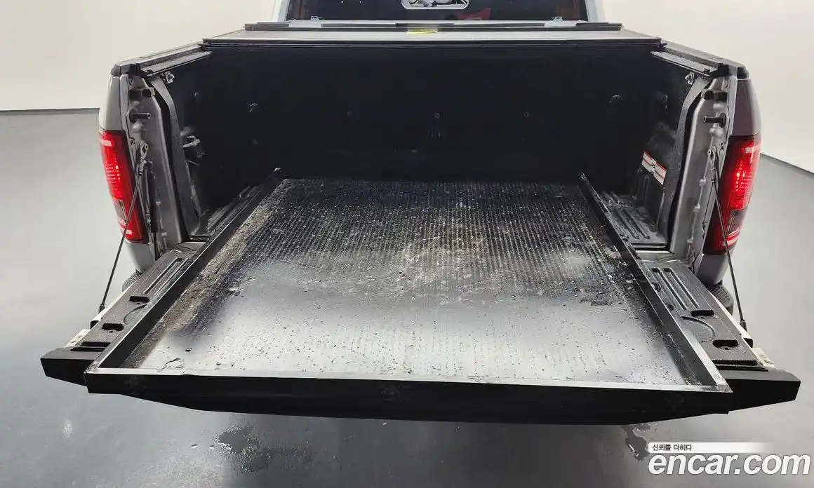 Ford F150 2015 5.0 Автомат в Москве № 344968, фото 18