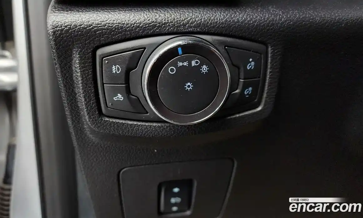 Ford F150 2015 5.0 Автомат в Москве № 344968, фото 5