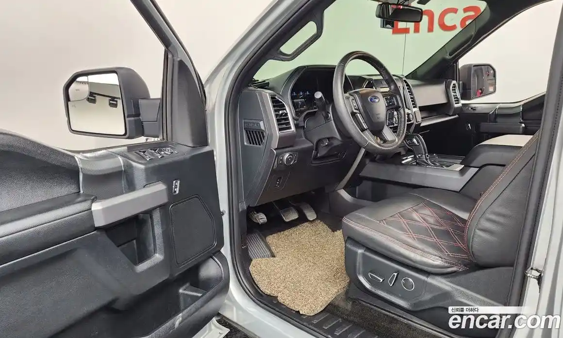 Ford F150 2015 5.0 Автомат в Москве № 344968, фото 9