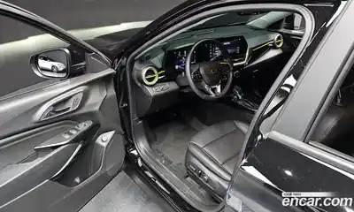 Chevrolet Trax 2025 1.2 Автомат в Москве № 37044, миниатюра 11