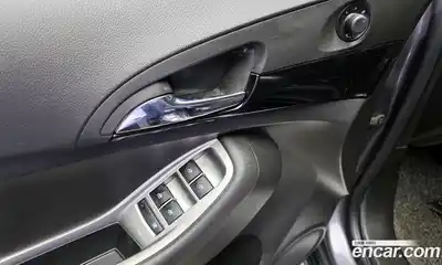 Chevrolet Orlando 2012 2.0 Автомат в Москве № 41103, миниатюра 8