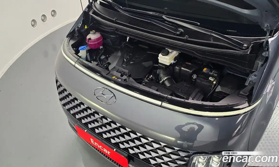 Hyundai Staria 2024 3.5 Автомат в Москве № 49869, фото 14