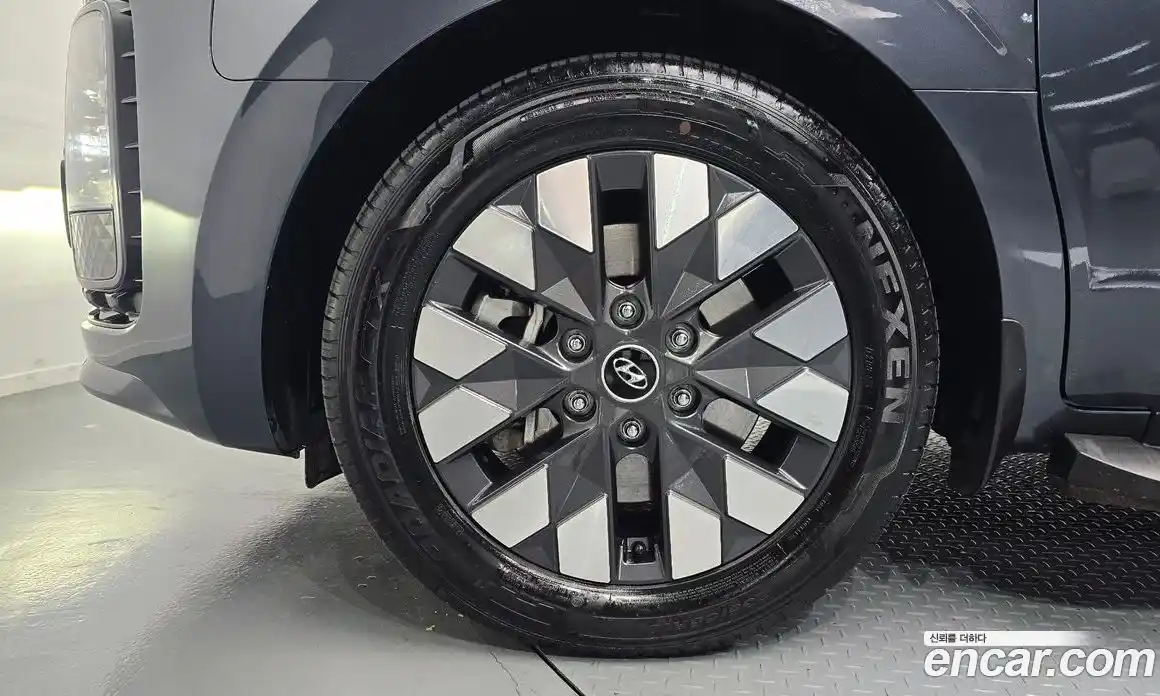 Hyundai Staria 2024 3.5 Автомат в Москве № 49869, фото 6