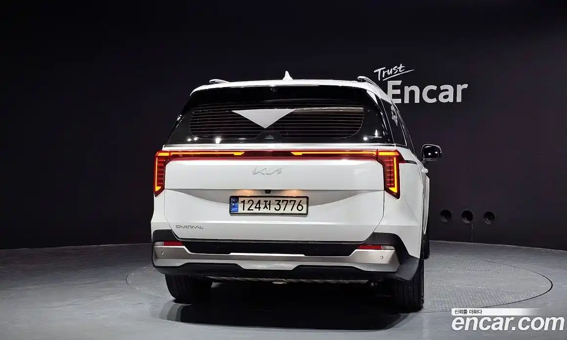 Kia Canival 2024 2.2 Автомат в Москве № 56247, фото 19