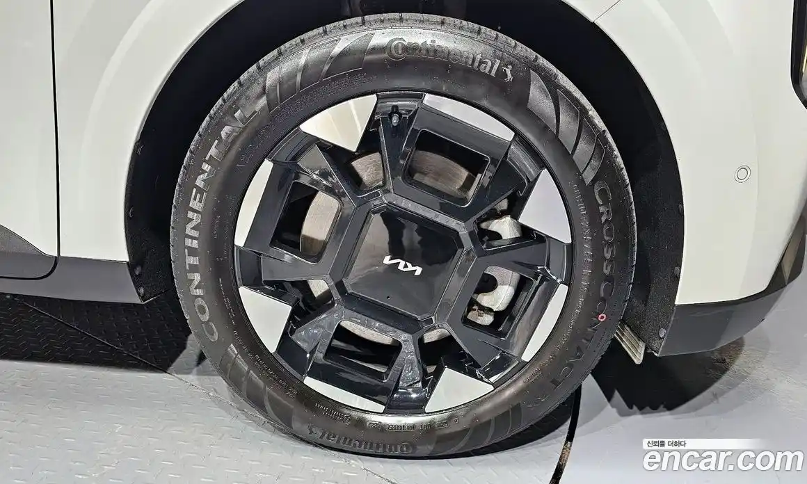 Kia Canival 2024 2.2 Автомат в Москве № 56247, фото 4