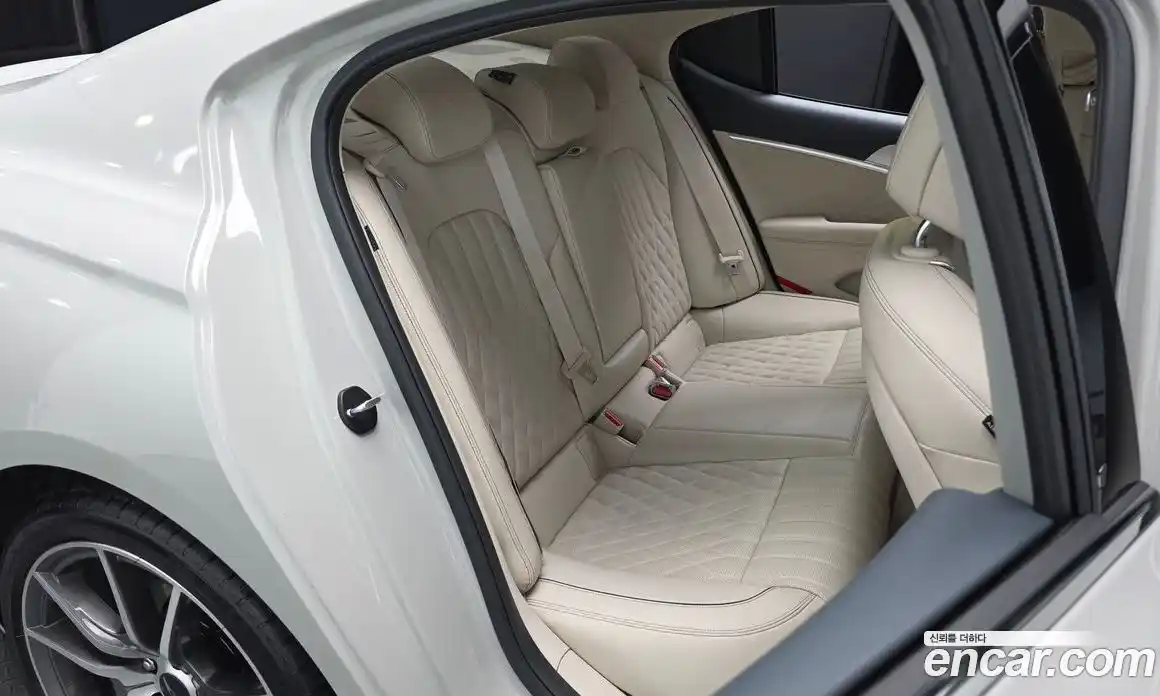 Genesis G70 2025 2.5 Автомат в Москве № 57722, фото 16