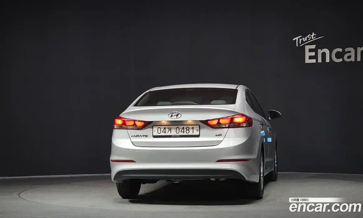 Hyundai Avante 2017 1.6 Механическая в Москве № 8049, фото 5