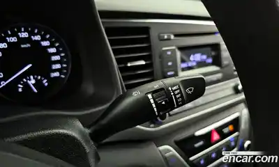 Hyundai Avante 2017 1.6 Механическая в Москве № 8049, миниатюра 9