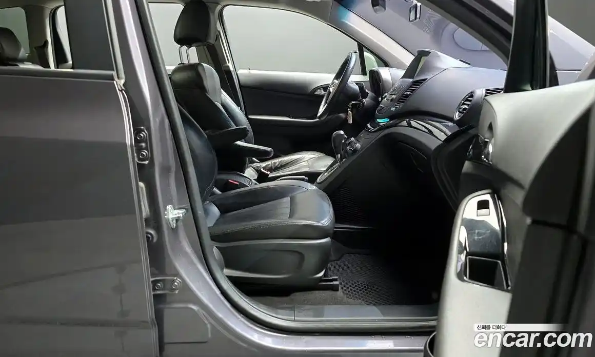 Chevrolet Orlando 2012 2.0 Автомат в Москве № 84003, фото 3