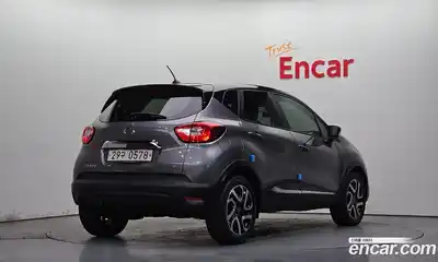 Renault QM3 2016 1.5 Автомат в Москве № 107524, миниатюра 12