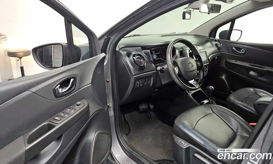 Renault QM3 2016 1.5 Автомат в Москве № 107524, фото 18