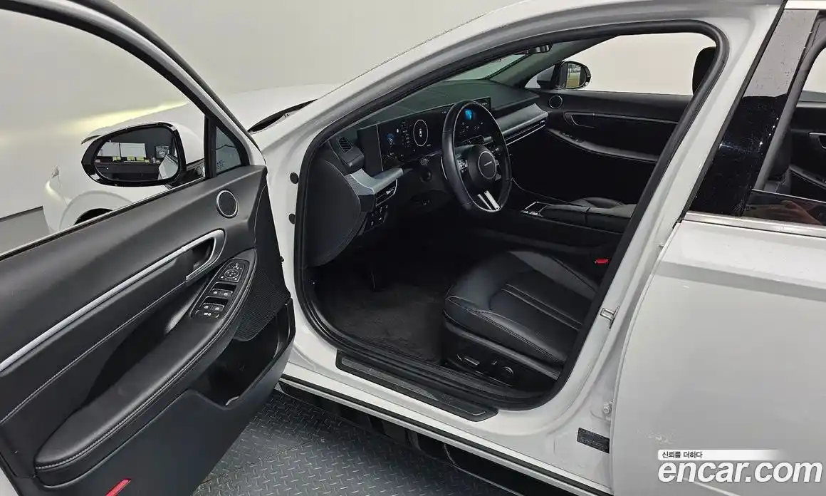 Hyundai Sonata 2024 1.6 Автомат в Москве № 109000, фото 16