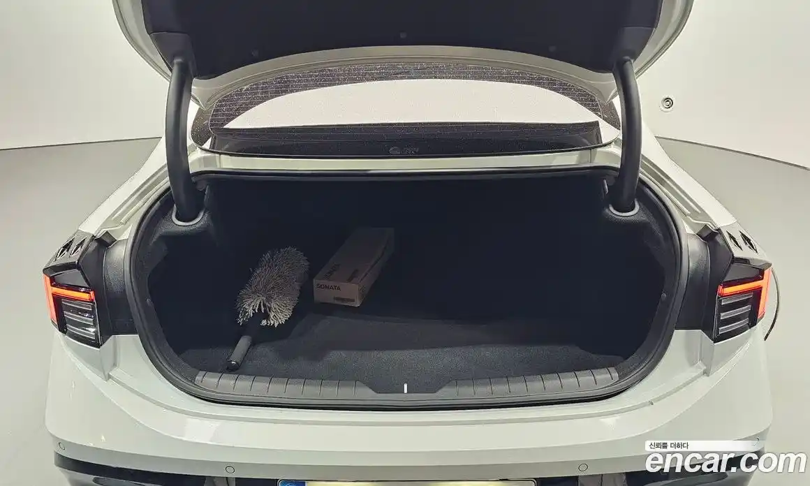 Hyundai Sonata 2024 1.6 Автомат в Москве № 109000, фото 4