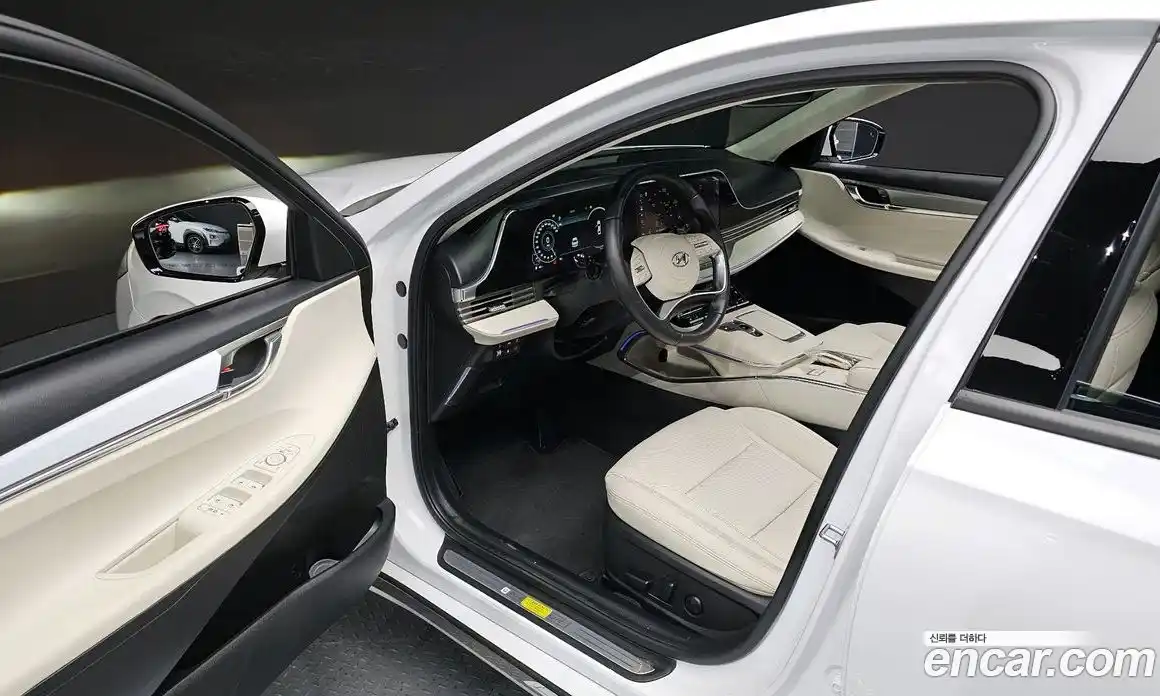 Hyundai Grandeur 2023 2.5 Автомат в Москве № 112140, фото 17