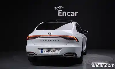 Hyundai Grandeur 2023 2.5 Автомат в Москве № 112140, миниатюра 2