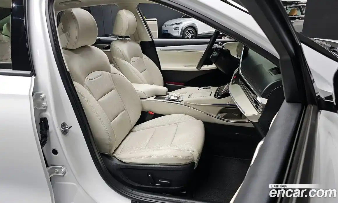 Hyundai Grandeur 2023 2.5 Автомат в Москве № 112140, фото 3