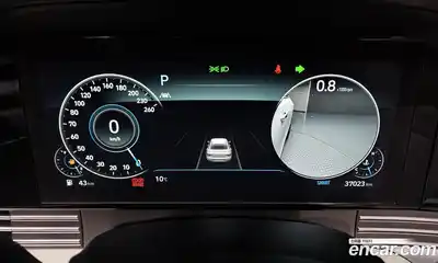 Hyundai Grandeur 2023 2.5 Автомат в Москве № 112140, миниатюра 5