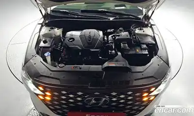 Hyundai Grandeur 2023 2.5 Автомат в Москве № 112140, миниатюра 8