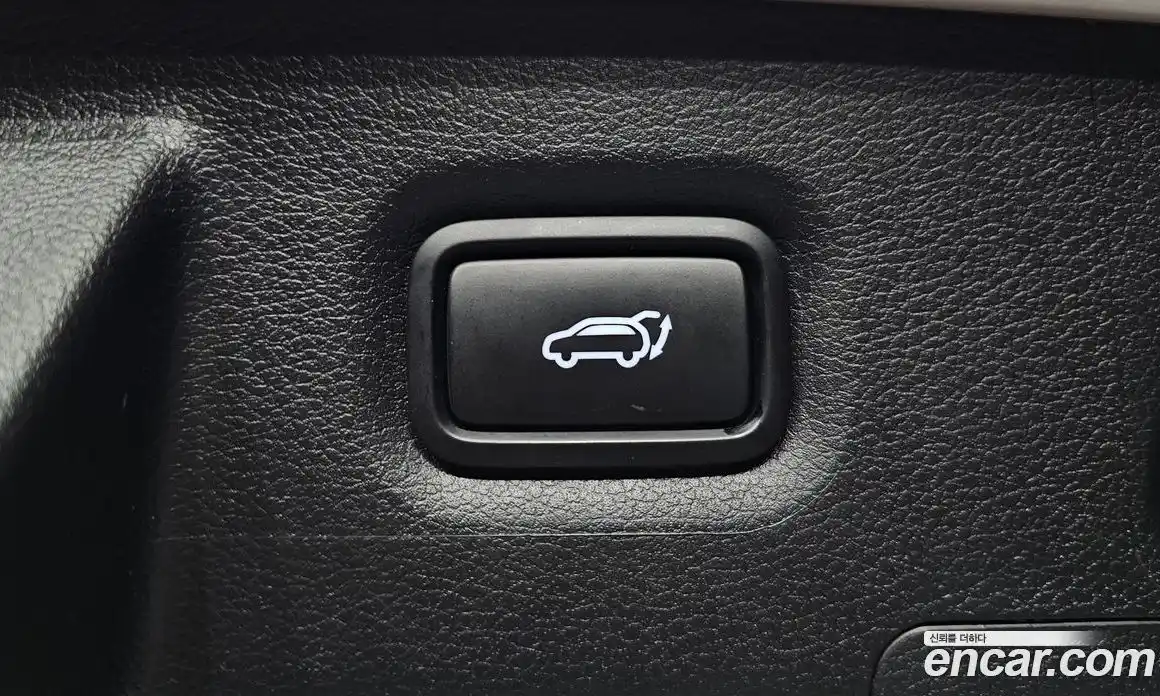 Hyundai Santa Fe 2023 2.5 Автомат в Москве № 112685, фото 11