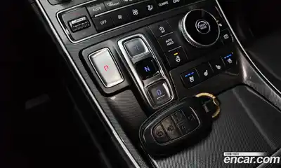 Hyundai Santa Fe 2023 2.5 Автомат в Москве № 112685, миниатюра 9