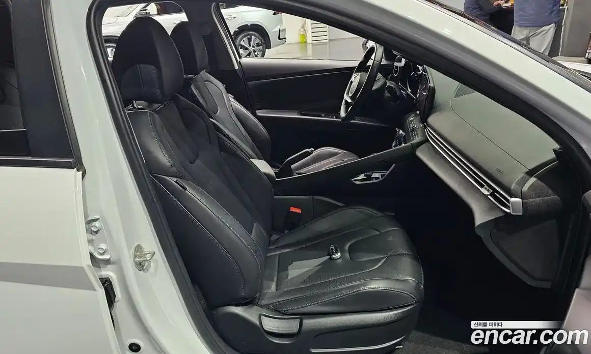 Hyundai Avante 2022 1.6 Автомат в Москве № 113216, фото 18