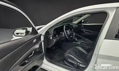 Hyundai Avante 2022 1.6 Автомат в Москве № 113216, миниатюра 2