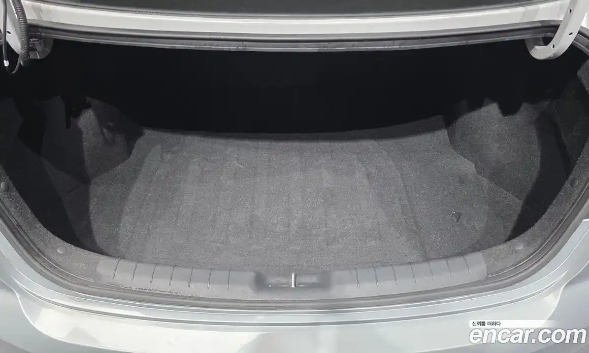 Hyundai Avante 2020 1.6 Автомат в Москве № 113291, фото 8