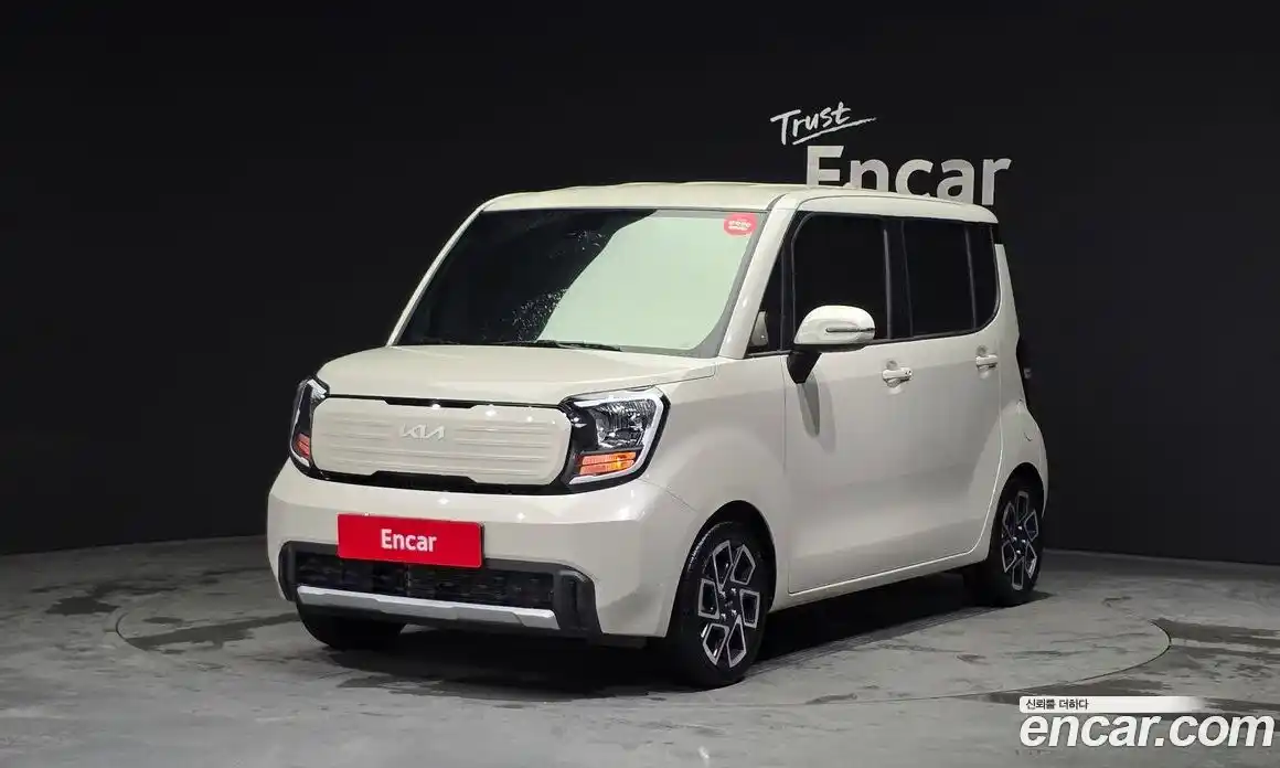 Kia Ray 2023 1.0 Автомат в Москве № 115305, фото 13