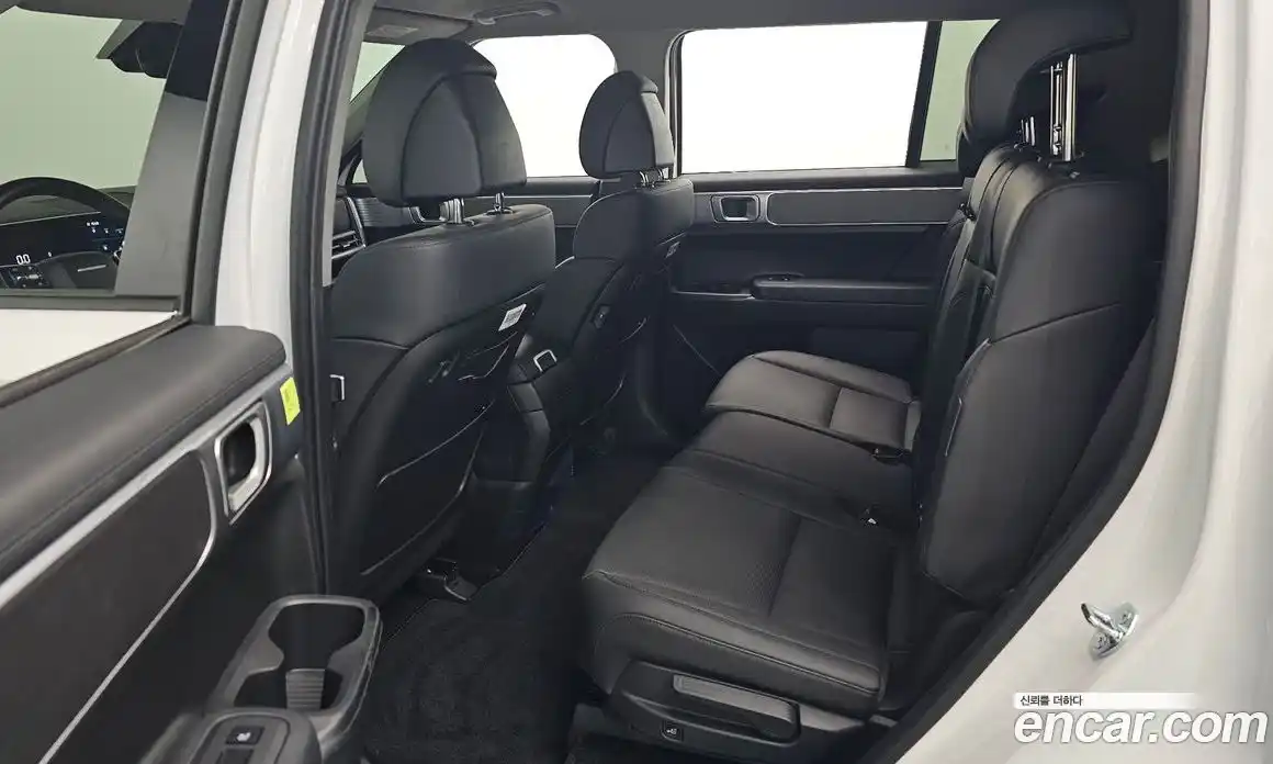 Hyundai Santa Fe 2025 1.6 Автомат в Москве № 115768, фото 14