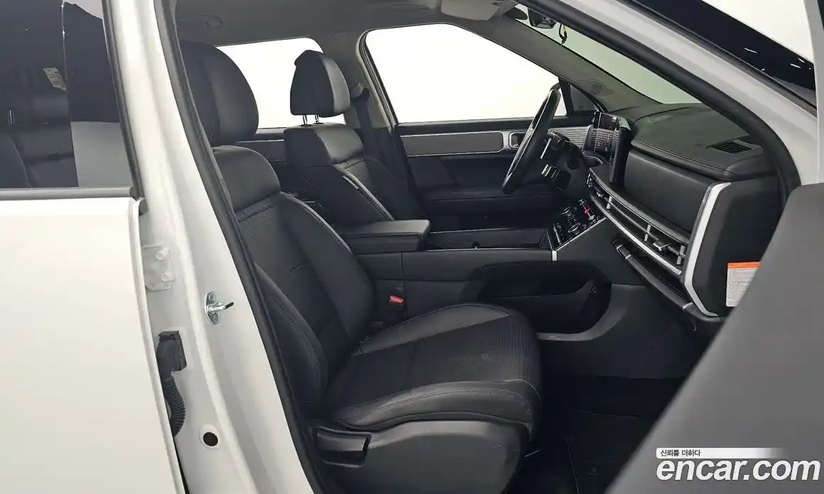 Hyundai Santa Fe 2025 1.6 Автомат в Москве № 115768, фото 9