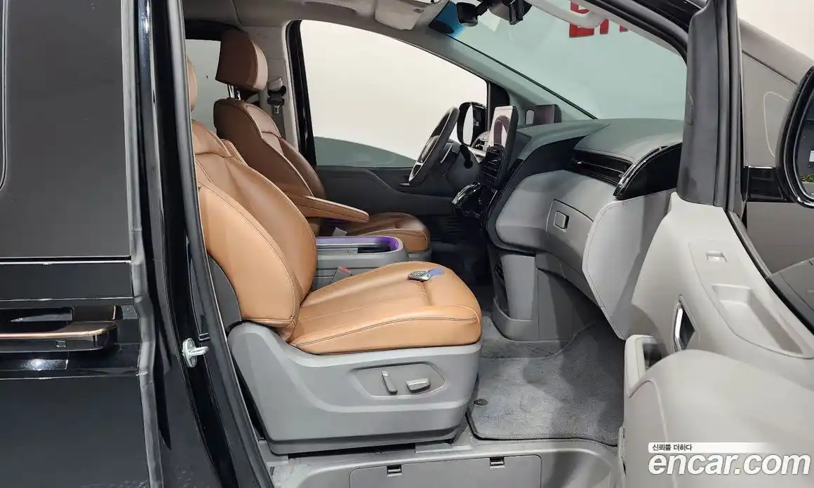 Hyundai Staria 2023 2.2 Автомат в Москве № 11584, фото 17