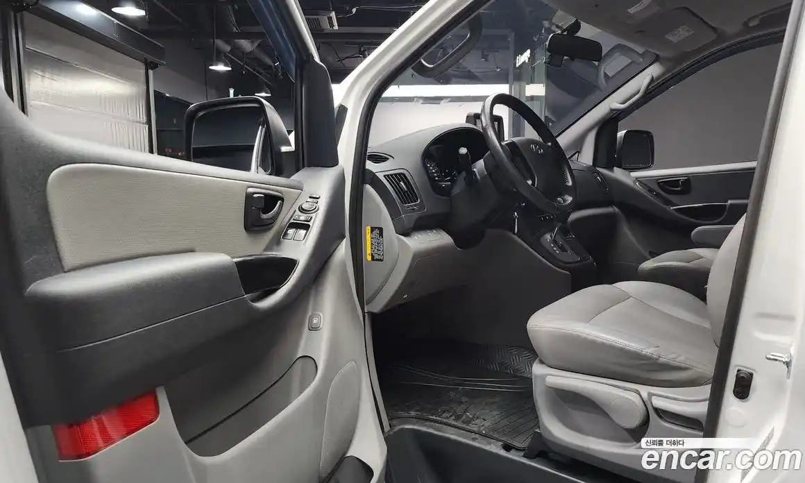 Hyundai Starex 2021 2.5 Автомат в Москве № 12053, фото 10