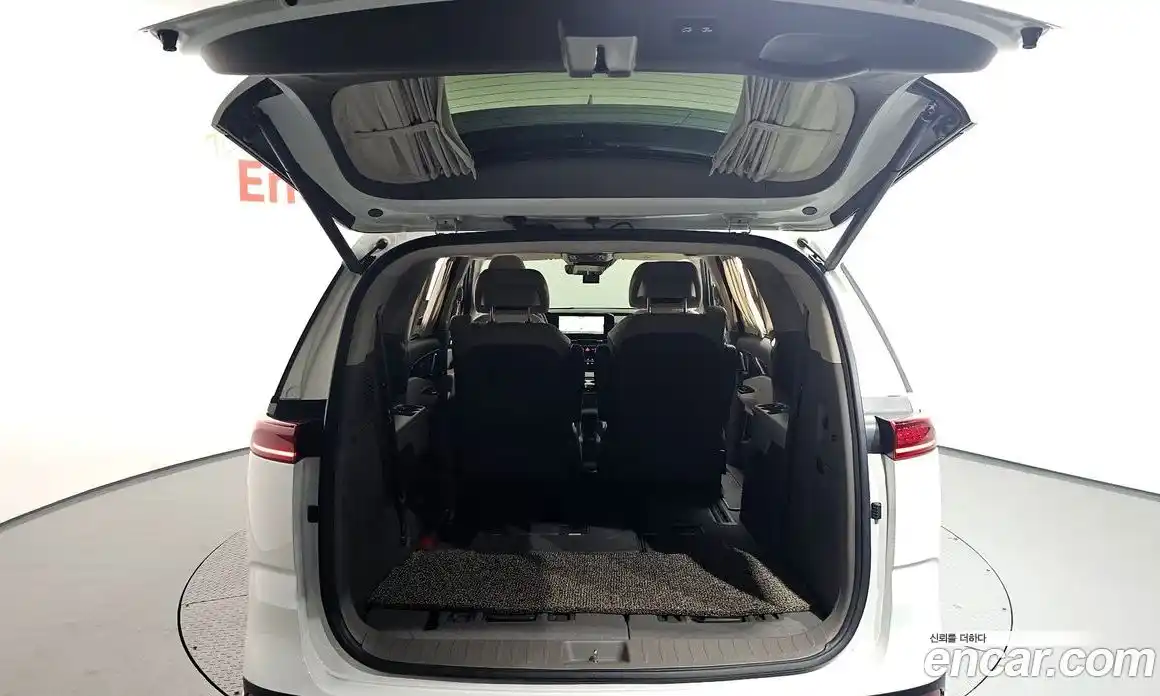 Kia Canival 2022 2.2 Автомат в Москве № 121665, фото 12