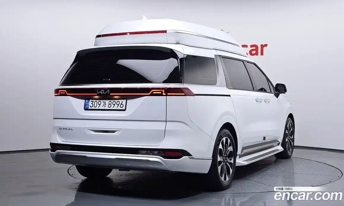 Kia Canival 2022 2.2 Автомат в Москве № 121665, фото 14