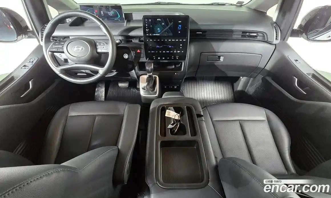 Hyundai Staria 2025 1.6 Автомат в Москве № 130541, фото 12