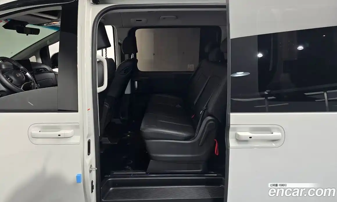 Hyundai Staria 2025 1.6 Автомат в Москве № 130541, фото 4