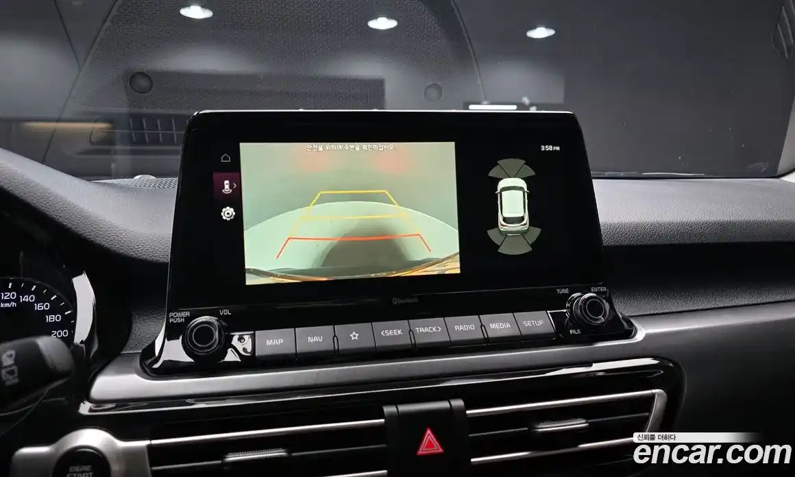 Kia Seltos 2022 1.6 Автомат в Москве № 131368, фото 1