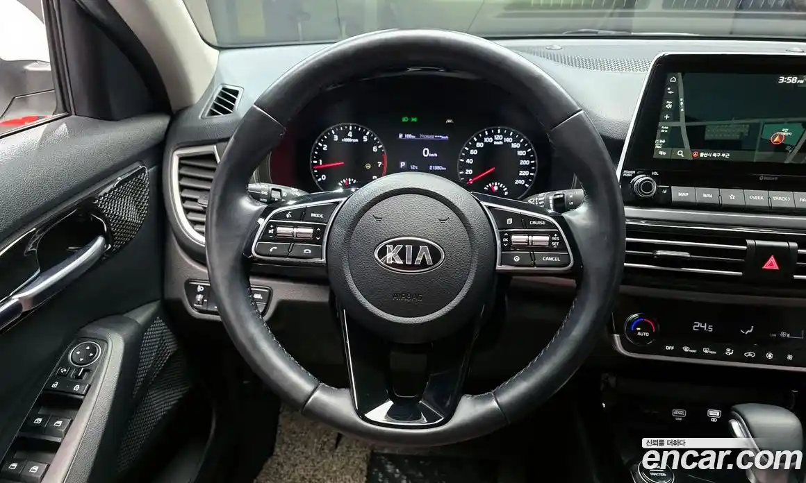 Kia Seltos 2022 1.6 Автомат в Москве № 131368, фото 15