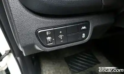 Kia Seltos 2022 1.6 Автомат в Москве № 131368, миниатюра 3