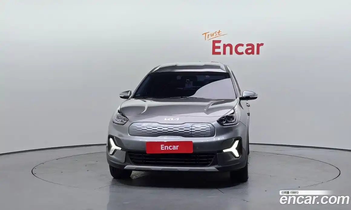 Kia Niro 2023 0.1 Автомат в Москве № 131747, фото 11