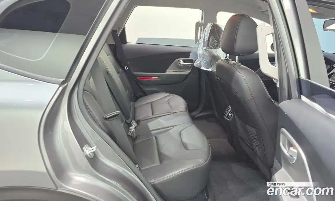 Kia Niro 2023 0.1 Автомат в Москве № 131747, фото 14