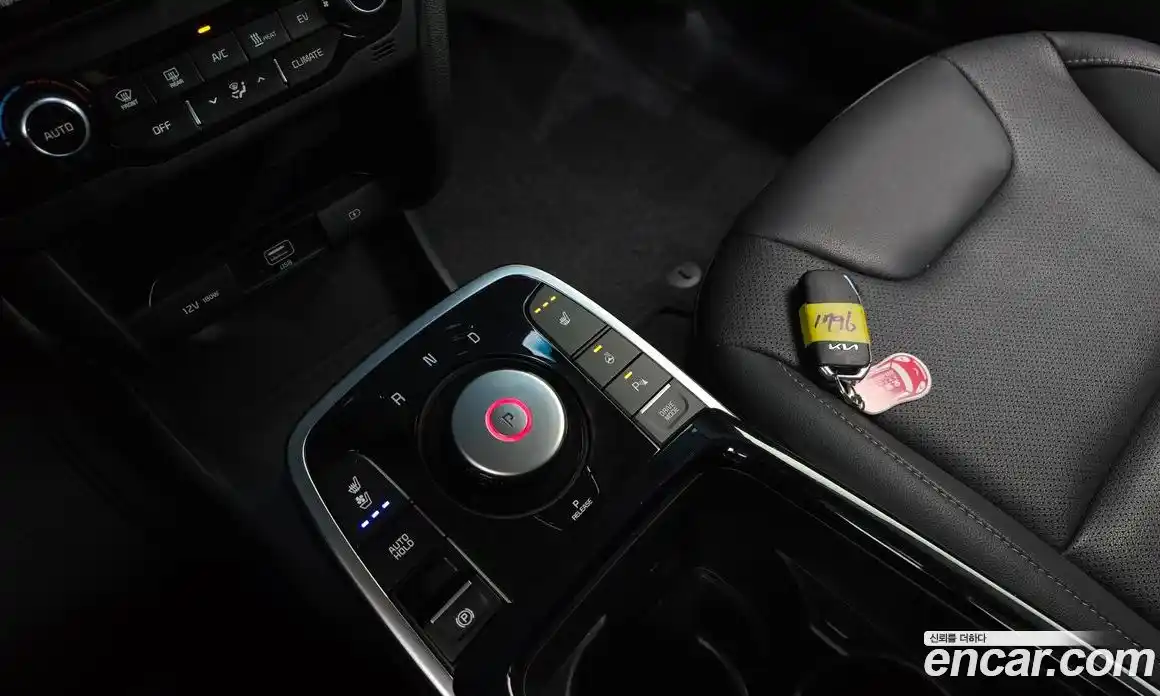 Kia Niro 2023 0.1 Автомат в Москве № 131747, фото 19