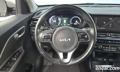 Kia Niro 2023 0.1 Автомат в Москве № 131747, миниатюра 6