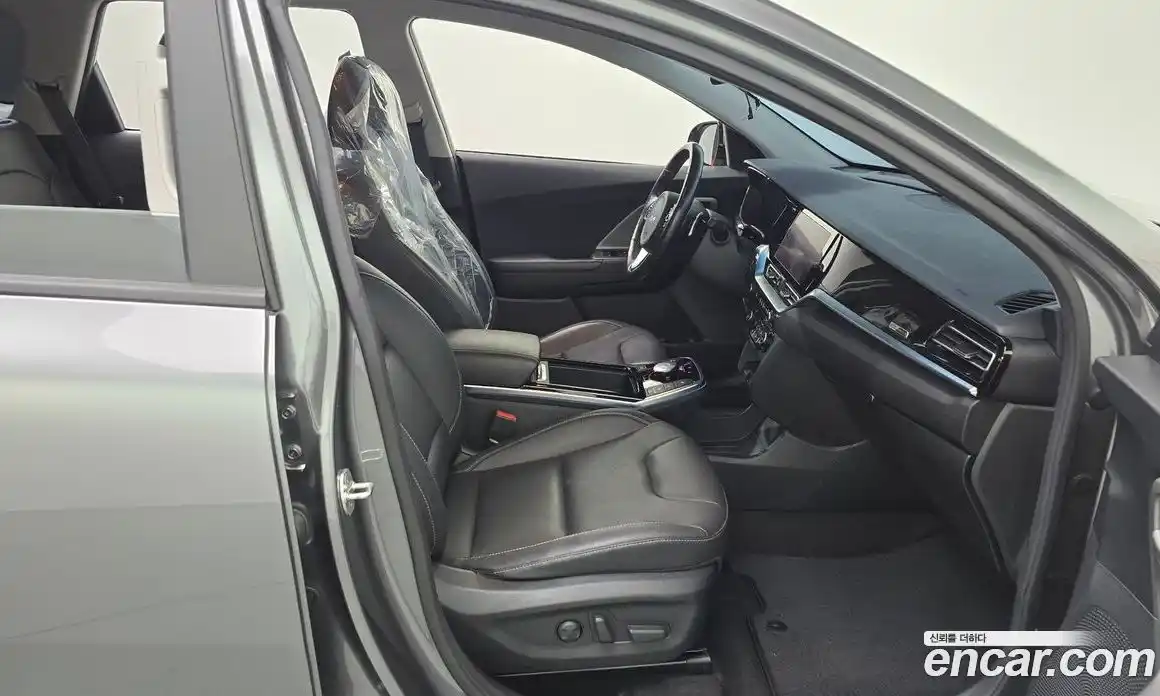 Kia Niro 2023 0.1 Автомат в Москве № 131747, фото 7